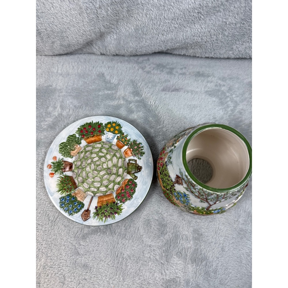 Yankee Candle English Garden 3D Embossed Ceramic Shade and Plate Set Floral Blue - Picture 4 of 8